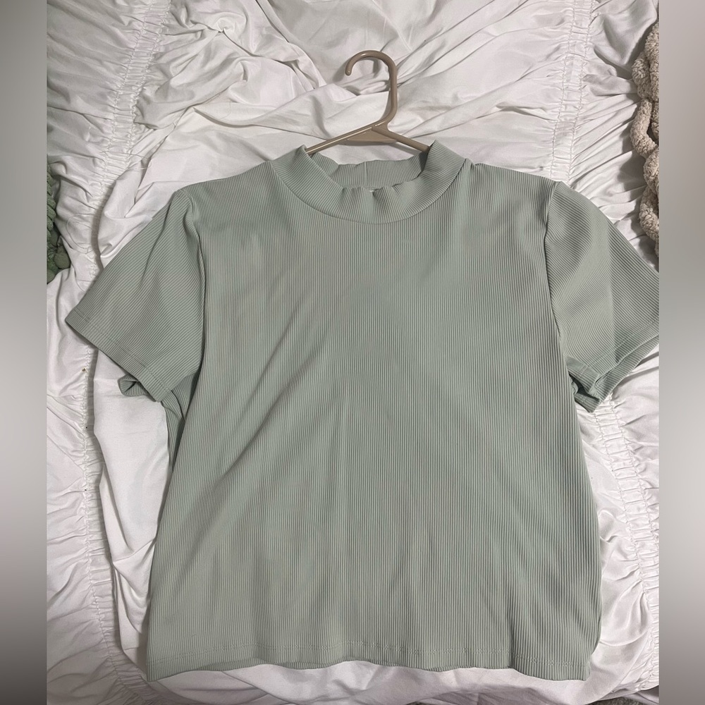 ARITIZIA BABATON Ribbed Turtle Neck Tee